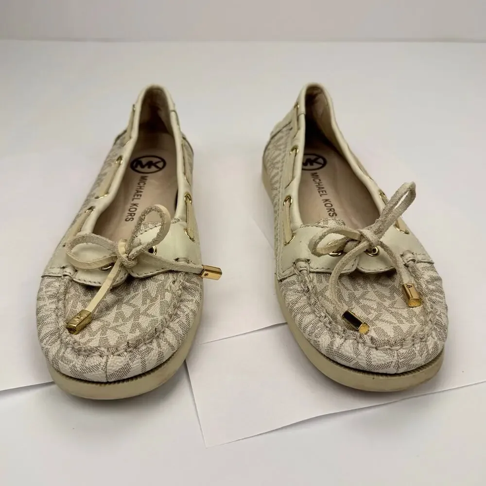 MK Michael Michael Kors Cream Logo Print Bow Moccasins Loafers Flats 7.5 Preppy - Picture 3 of 13